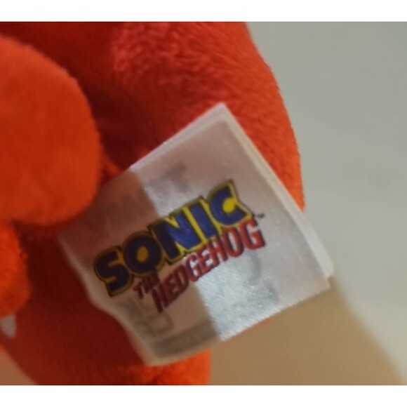 TOMY Sonic the Hedgehog Knuckles 9" Plush SEGA Tag T22355 Rare  Collectable - Picture 4 of 8